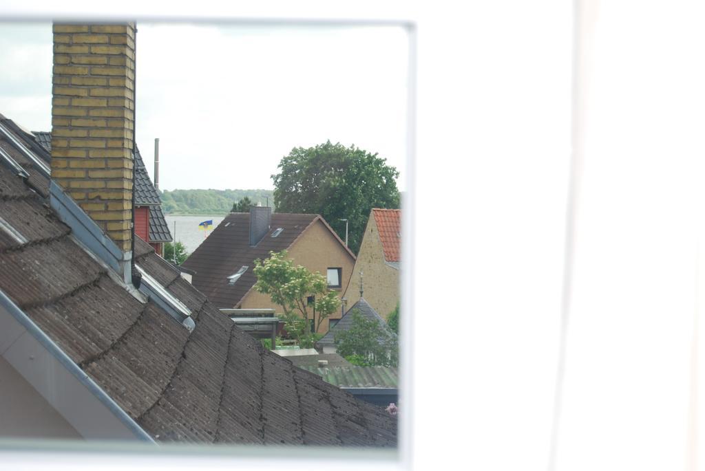 Haus Adria Apartamento Schleswig Exterior foto