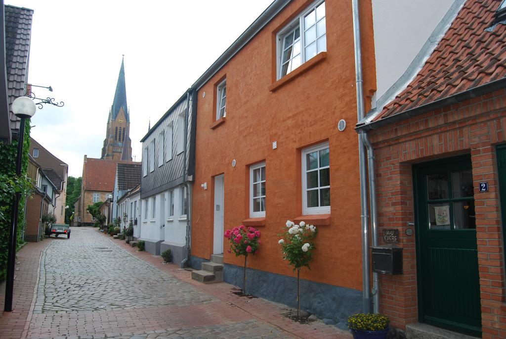 Haus Adria Apartamento Schleswig Exterior foto